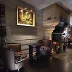 Les Grands Frenes Bed & Breakfast