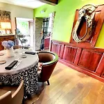 Les Grands Frenes Bed & Breakfast Plaine-de-Walsch