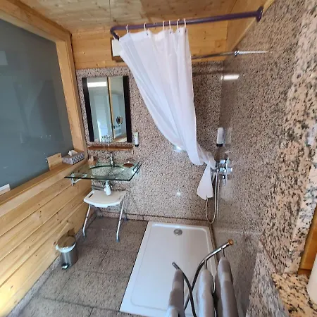 Les Grands Frenes Bed & Breakfast
