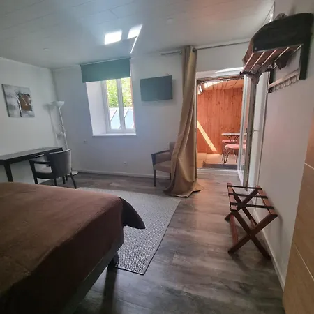 Les Grands Frenes Bed & Breakfast