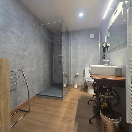 Alojamento de Acomodação e Pequeno-almoço Les Grands Frênes