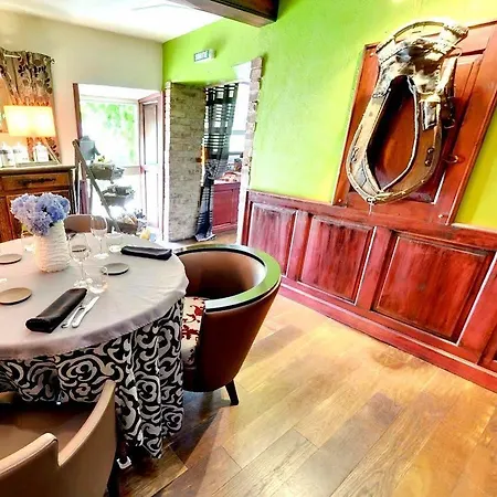 Les Grands Frenes Bed and breakfast Plaine-de-Walsch