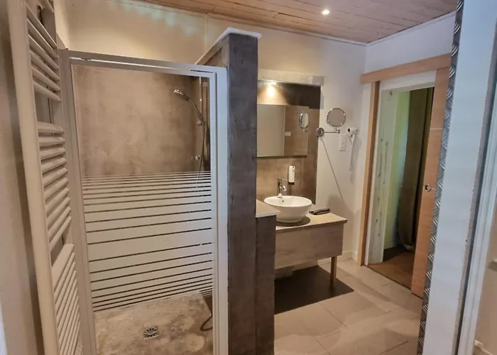 Les Grands Frenes Bed & Breakfast